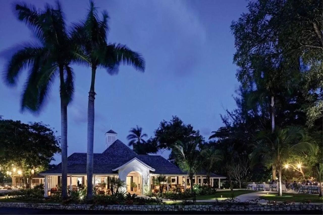 Family Complex Beside Beach W/Pool Montego Bay #1 Exteriör bild