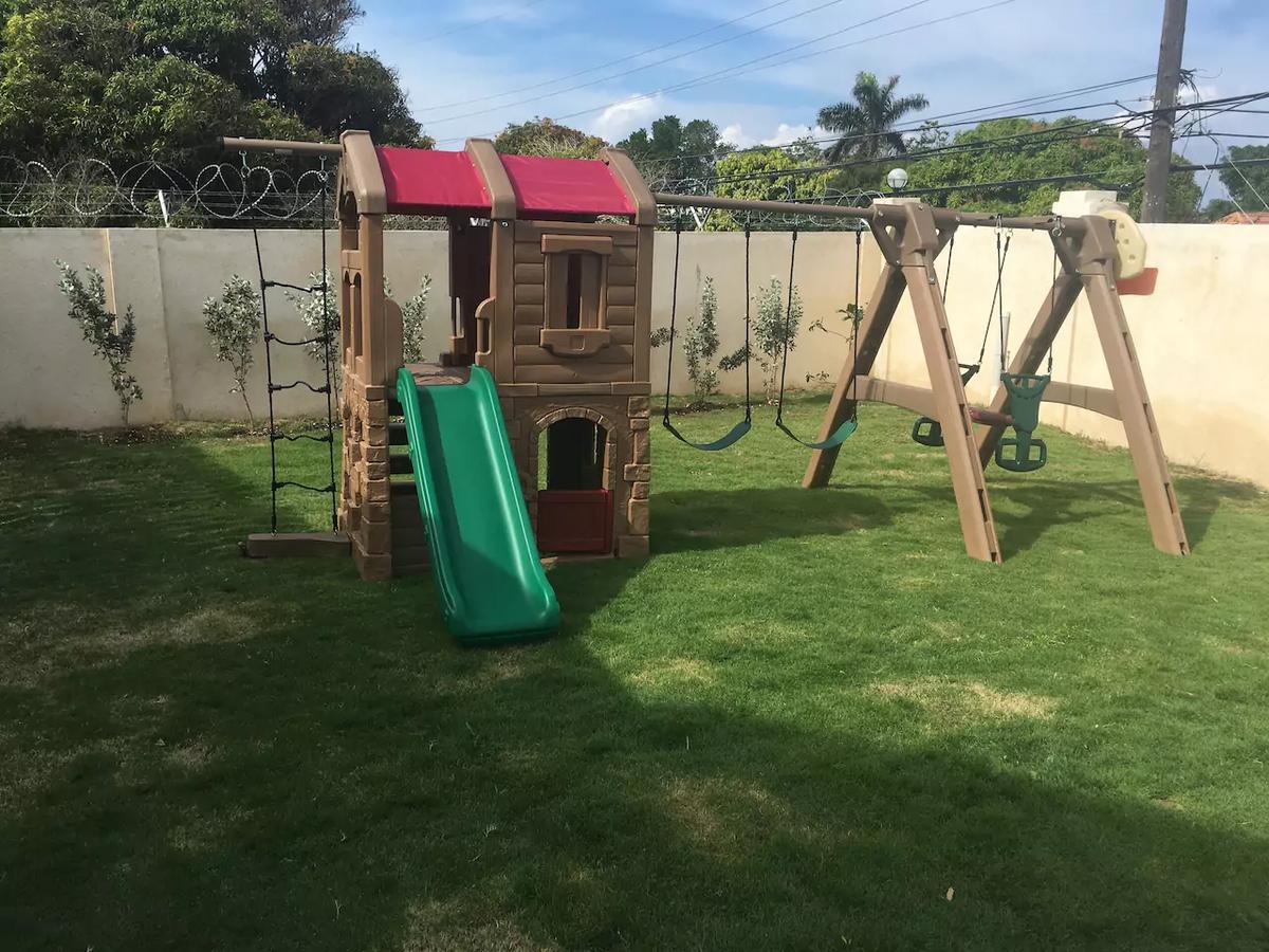 Family Complex Beside Beach W/Pool Montego Bay #1 Exteriör bild